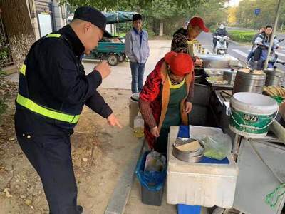 陽光早餐“大體檢” 督導垃分“不松懈”——城市生活垃圾經(jīng)營服務(wù)新舉措